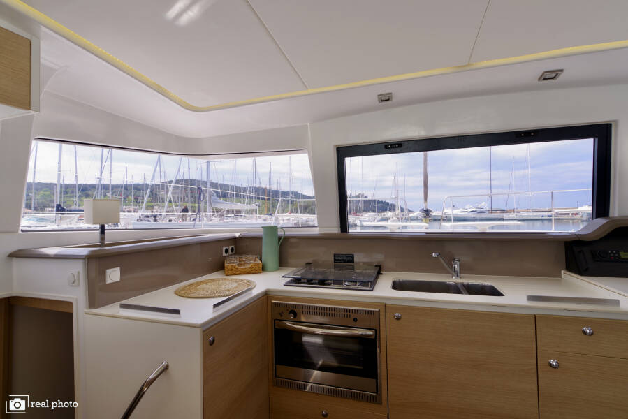 Bali 4.1 WEEsail