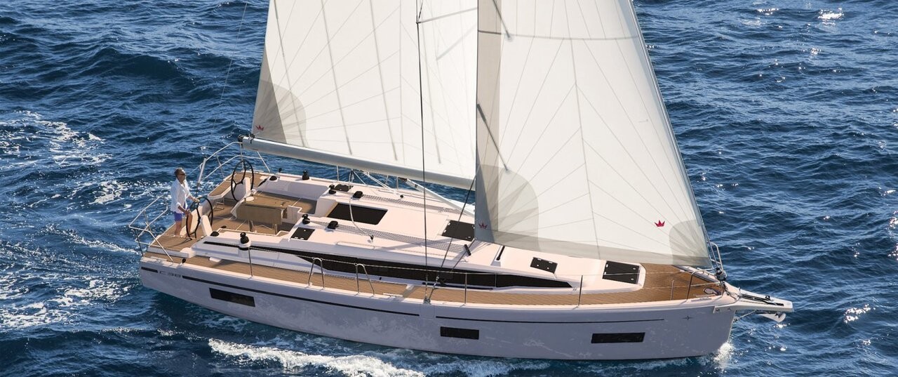 Bavaria C38 Petra