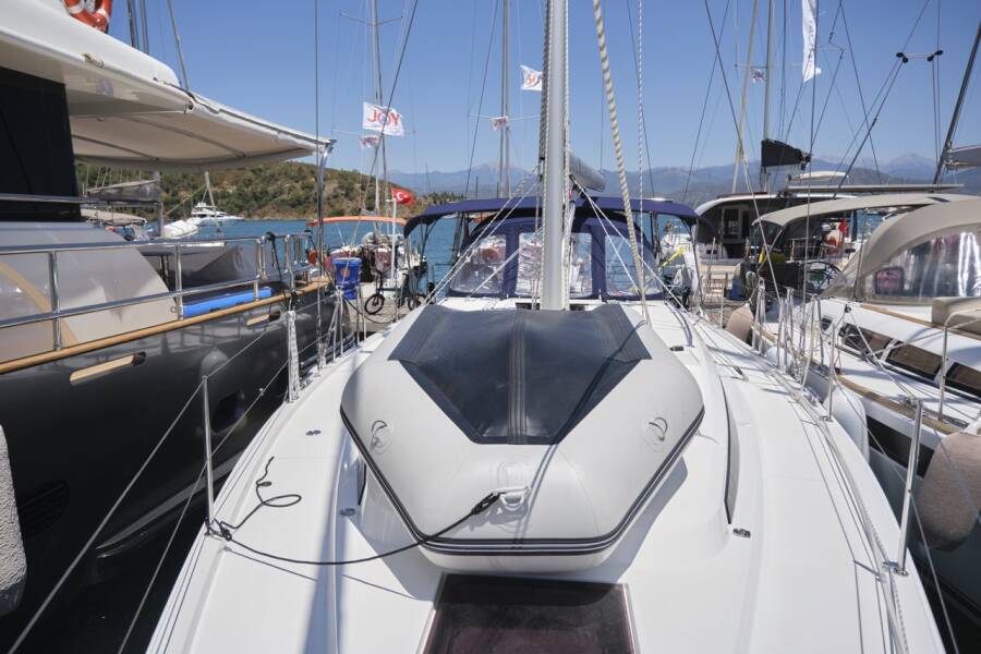 Bavaria C42 Selene