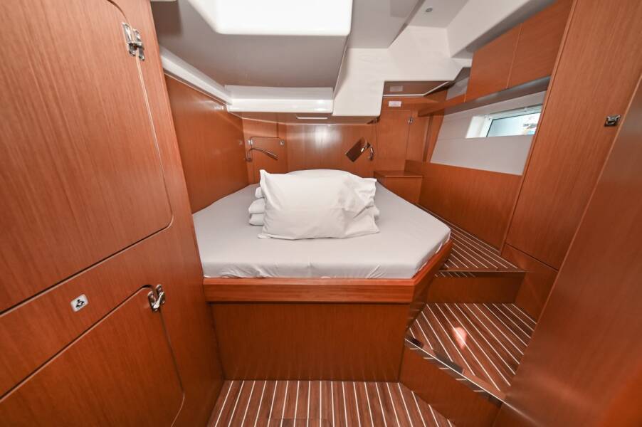 Bavaria C50 Style Big Blue