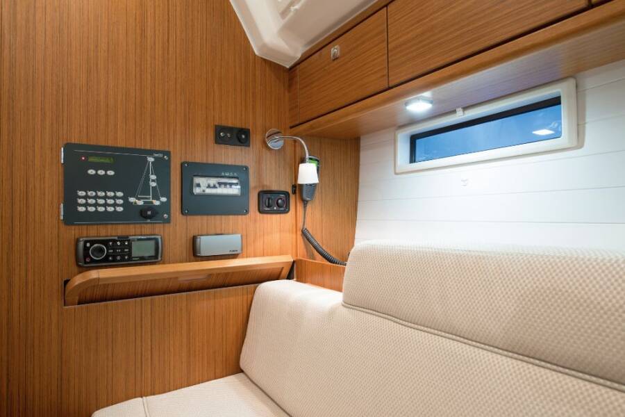 Bavaria Cruiser 37 Crypto