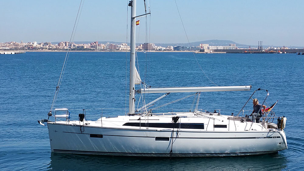 Bavaria Cruiser 37 Black Pearl