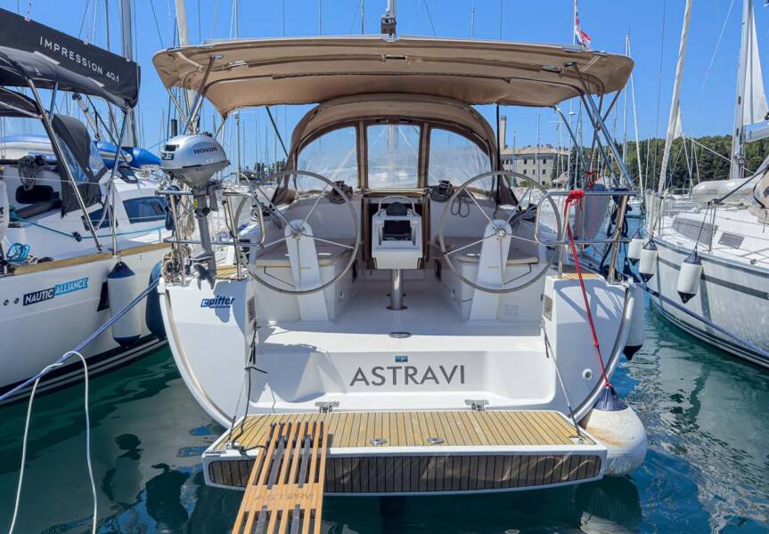 Bavaria Cruiser 37 Astravi