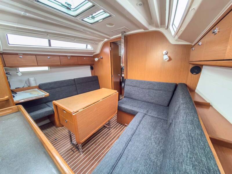 Bavaria Cruiser 37 Astravi