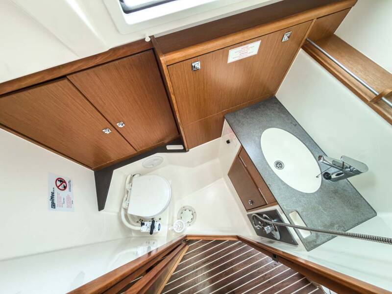 Bavaria Cruiser 37 Astravi