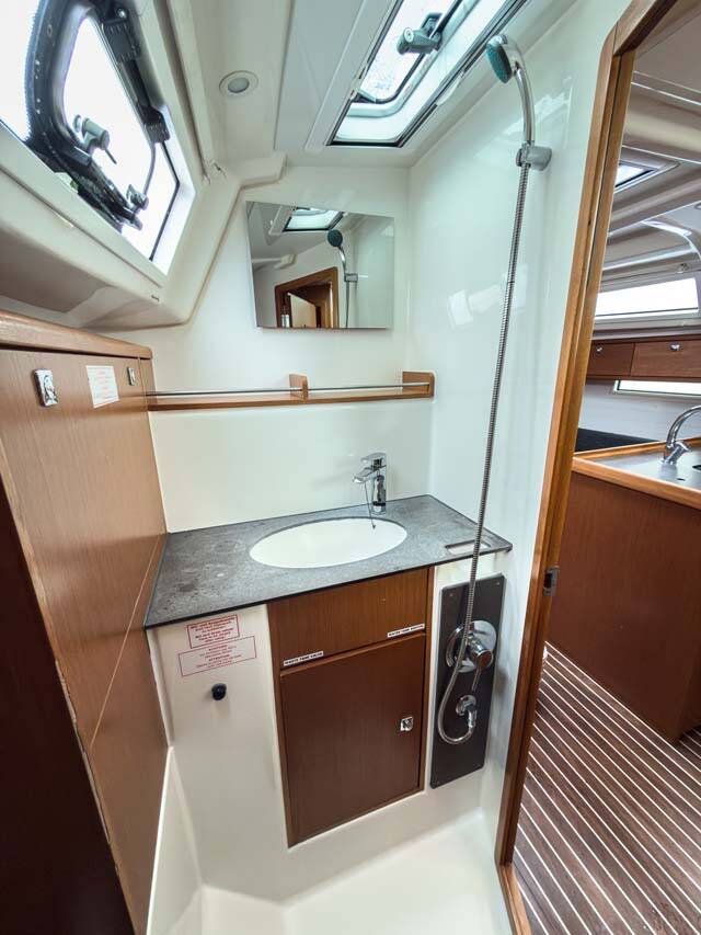 Bavaria Cruiser 37 Astravi