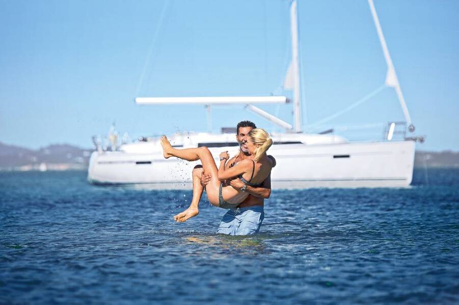 Bavaria Cruiser 37 Maci