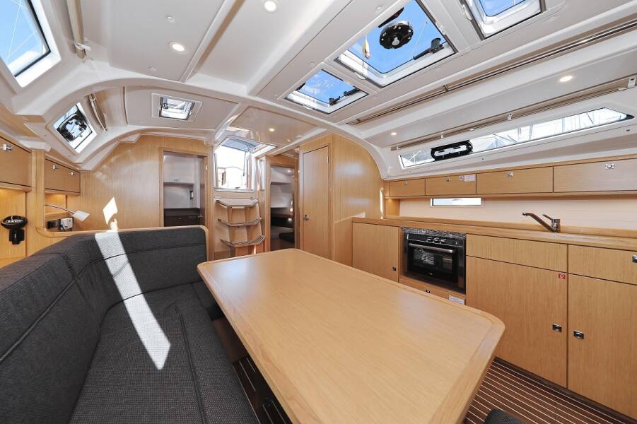 Bavaria Cruiser 41 Hemonaty