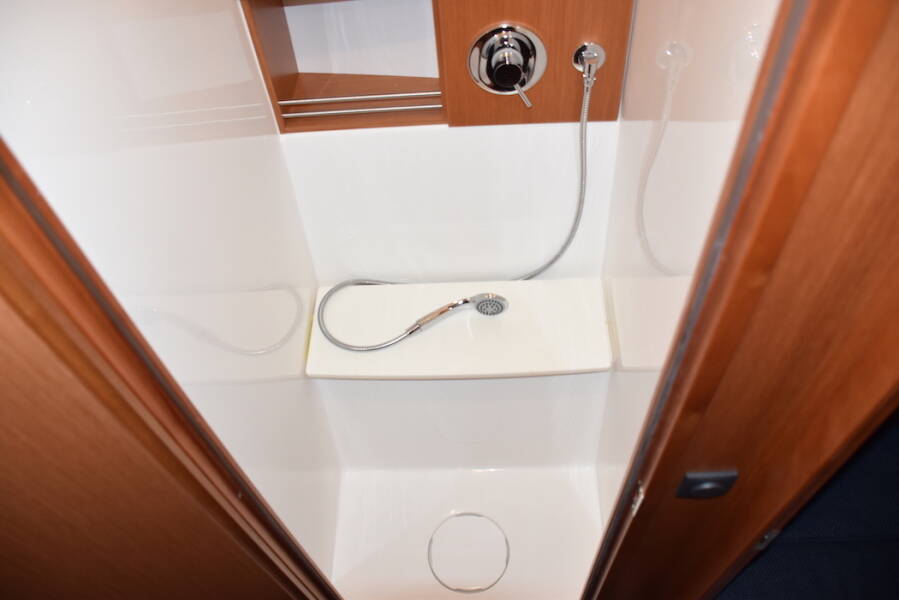Bavaria Cruiser 46 Malbec