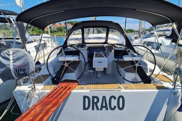 Dufour 360 GL Draco