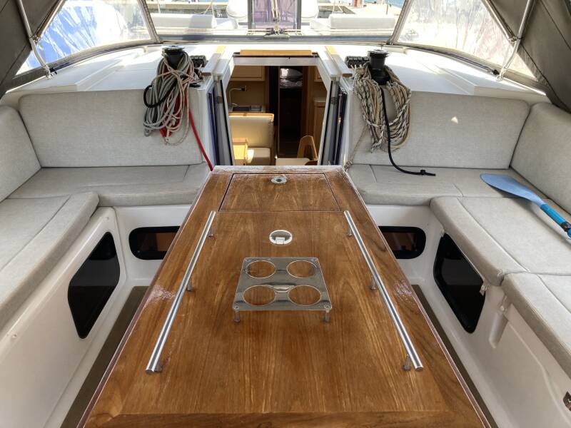 Dufour 520 GL Greenleaf