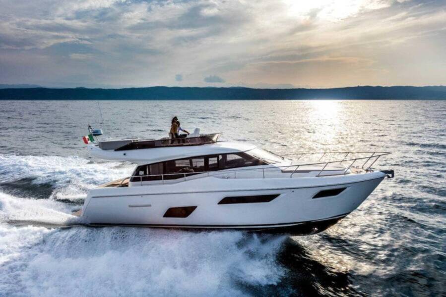 Ferretti Yachts 450 Dream