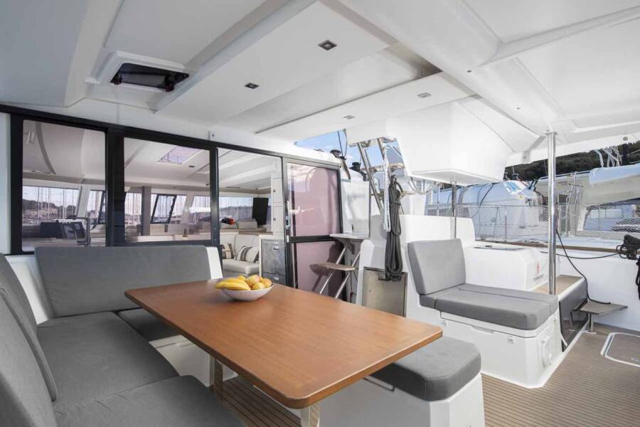 Fountaine Pajot Astrea 42 Follow the Sun