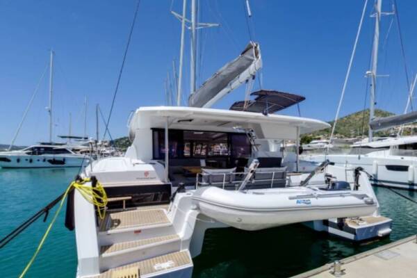 Fountaine Pajot Astrea 42 Magic Summer