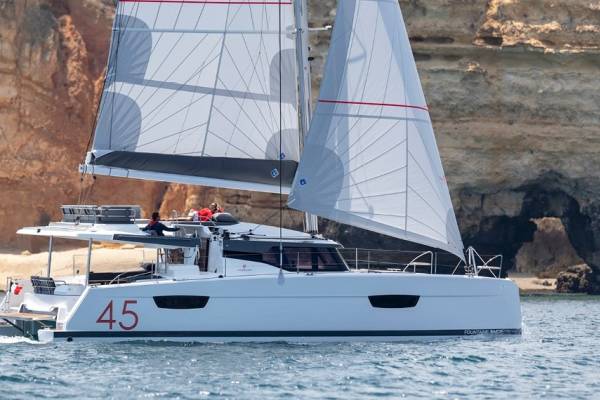 Fountaine Pajot Elba 45 Sun Office