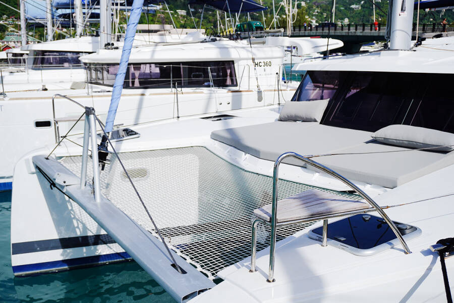 Fountaine Pajot Isla 40 Barnacle