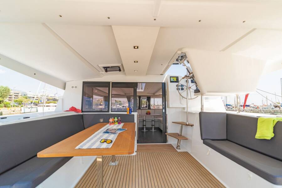 Fountaine Pajot Isla 40 Aifos