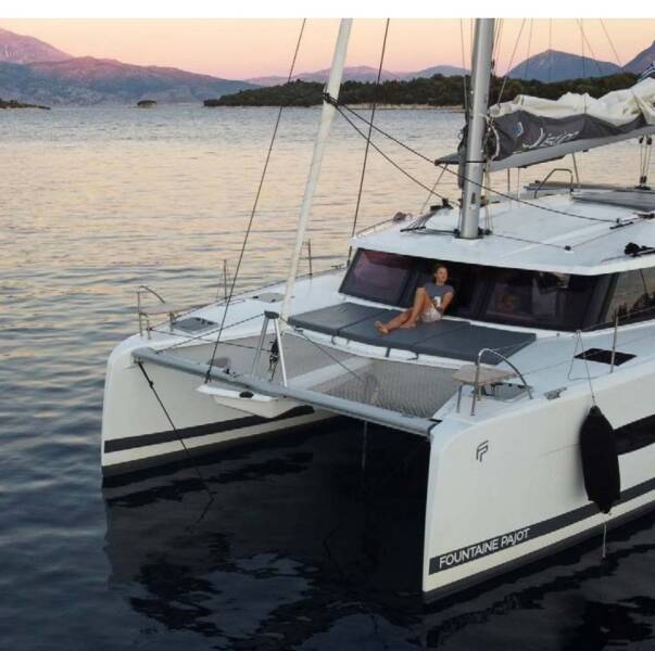 Fountaine Pajot Isla 40 Kebitree