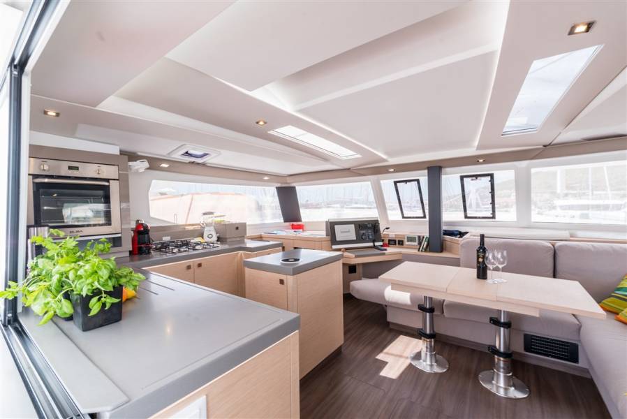 Fountaine Pajot Saona 47 Quintet 