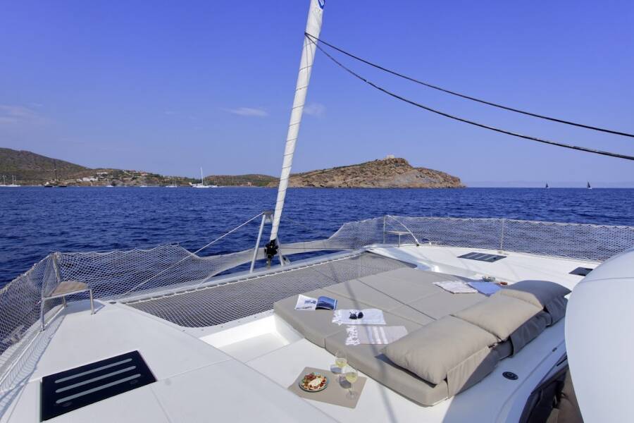 Fountaine Pajot Tanna 47 Helidoni