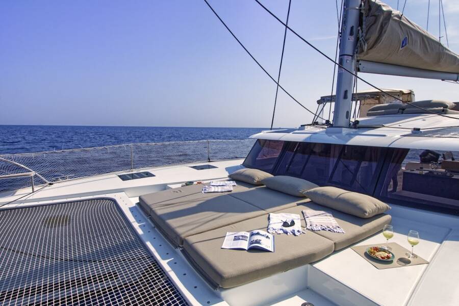 Fountaine Pajot Tanna 47 Helidoni