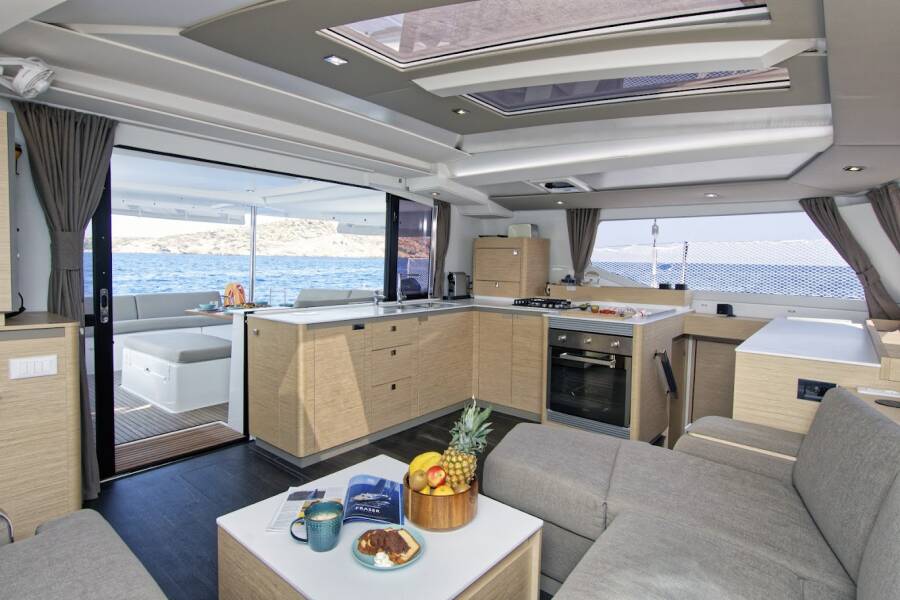 Fountaine Pajot Tanna 47 Helidoni