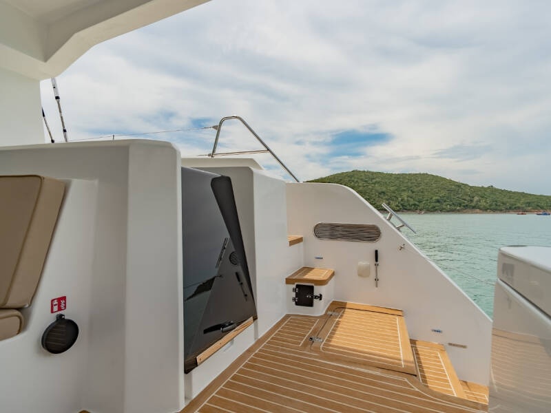 Island Spirit 525E IS525 Electric Catamaran