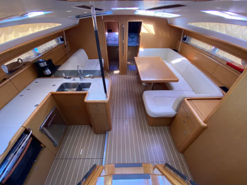 Jeanneau 53 