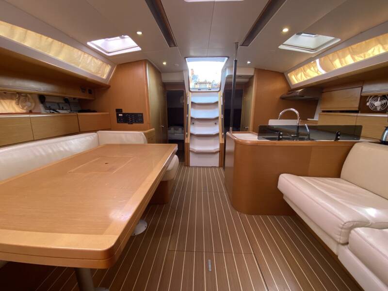 Jeanneau 53 