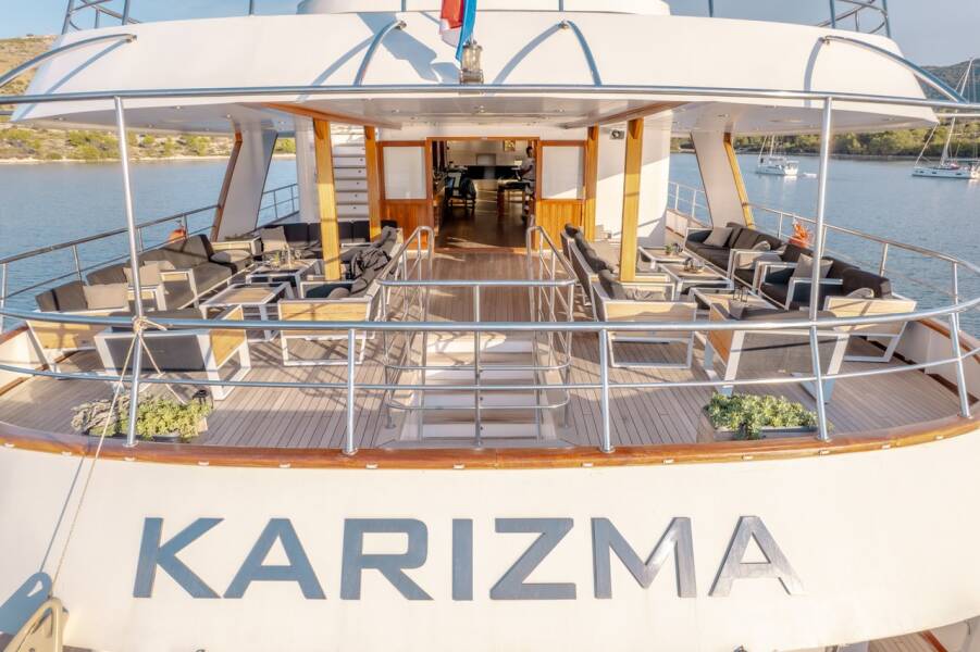 Karizma Karizma