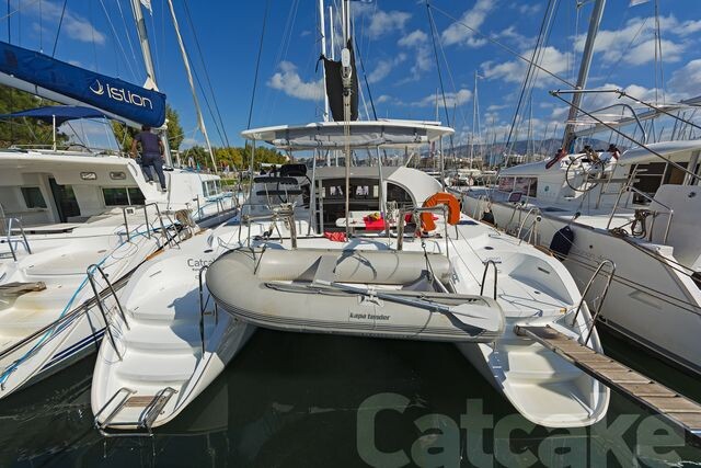 Lagoon 380 S2 Catcake