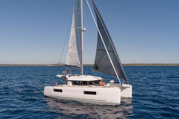 Lagoon 40 Monarch