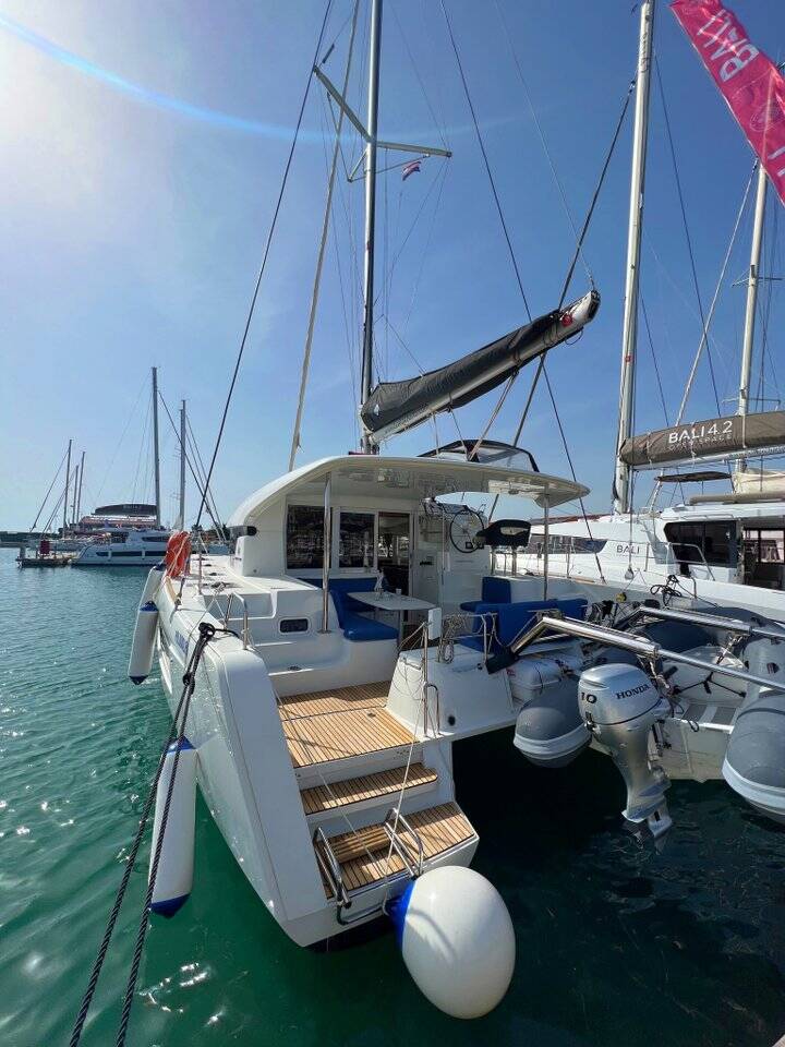 Lagoon 40 Sail and Passion