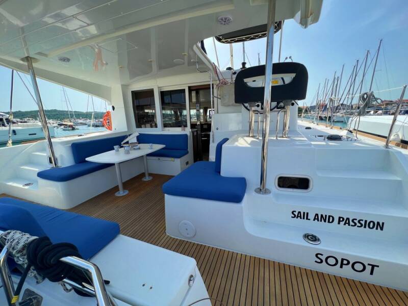 Lagoon 40 Sail and Passion