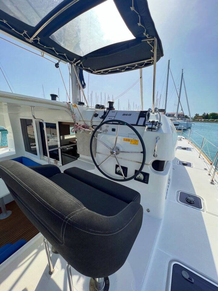 Lagoon 40 Sail and Passion