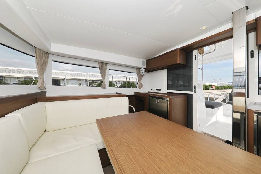 Lagoon 40 Blue Angel