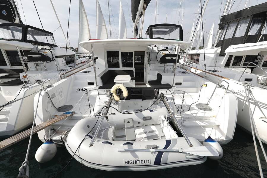 Lagoon 40 Mari