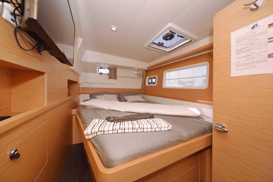Lagoon 400 S2 Scirocco