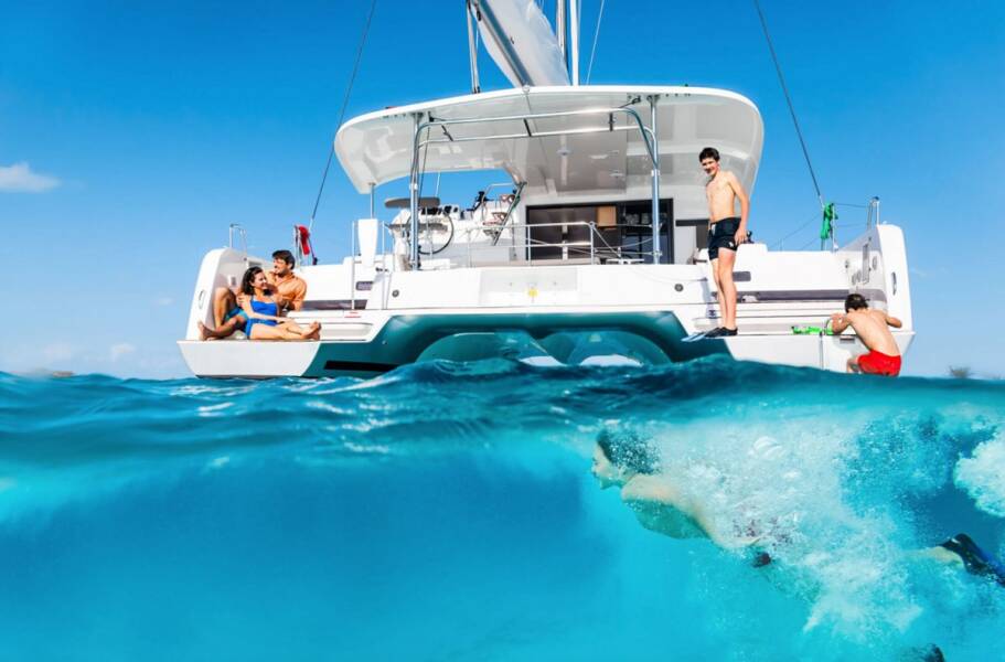 Lagoon 42 