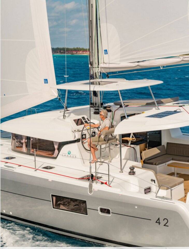 Lagoon 42 