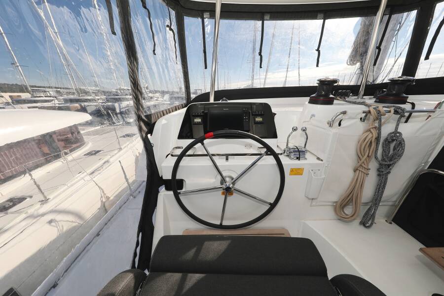 Lagoon 42 Equator