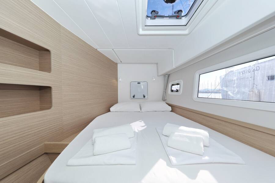 Lagoon 42 Equator