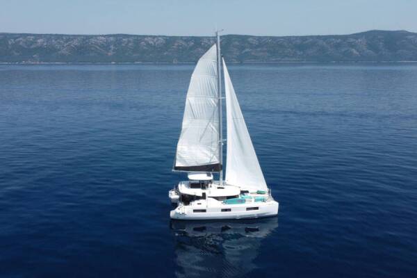 Lagoon 46 Cortes