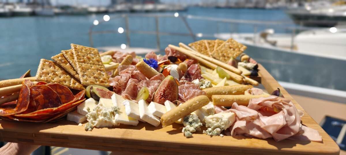 Lagoon Sixty 5 TriWing Endor