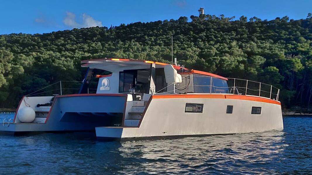 Luna 47 Power Orange