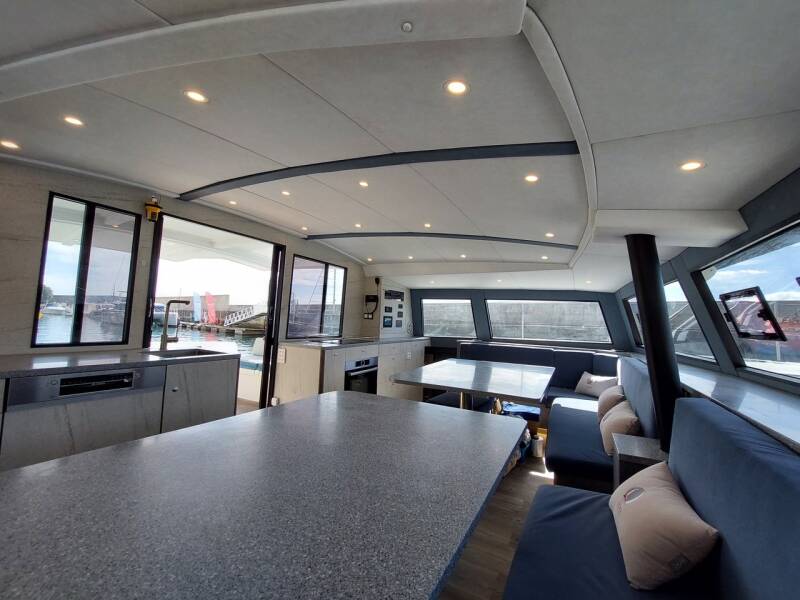 Luna 47 Power Orange