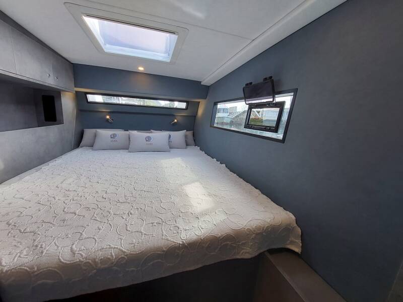 Luna 47 Power Orange