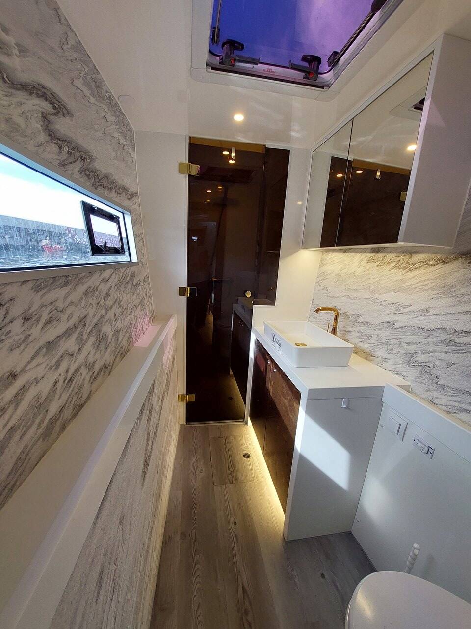 Luna 47 Power Orange