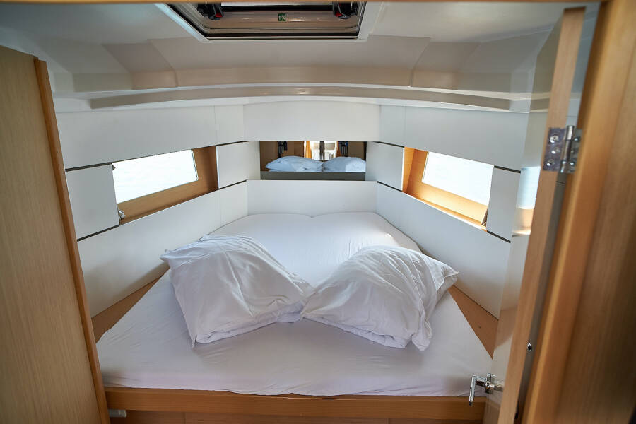 Oceanis 38.1 Mici