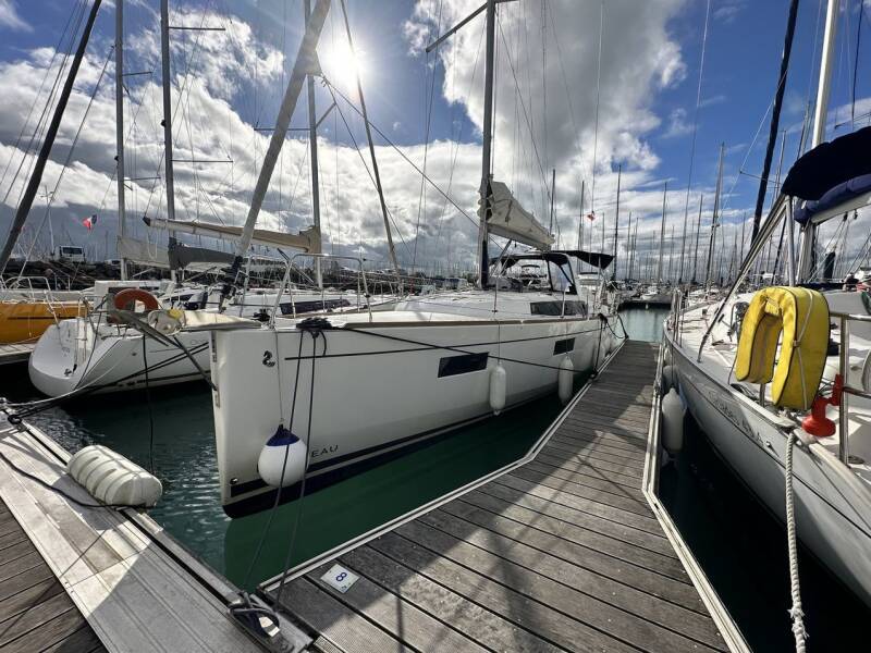 Oceanis 38.1 Delfino